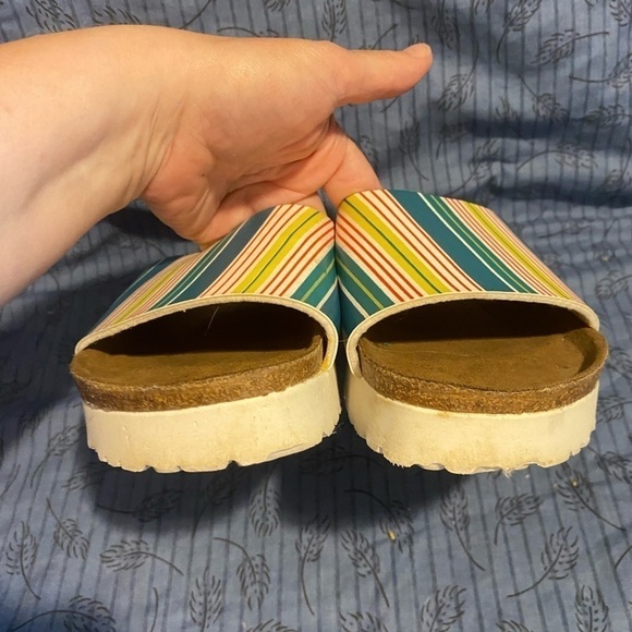 Birkenstock Birkis synthetic candy striped slides. Womens 8 - Picture 3 of 7